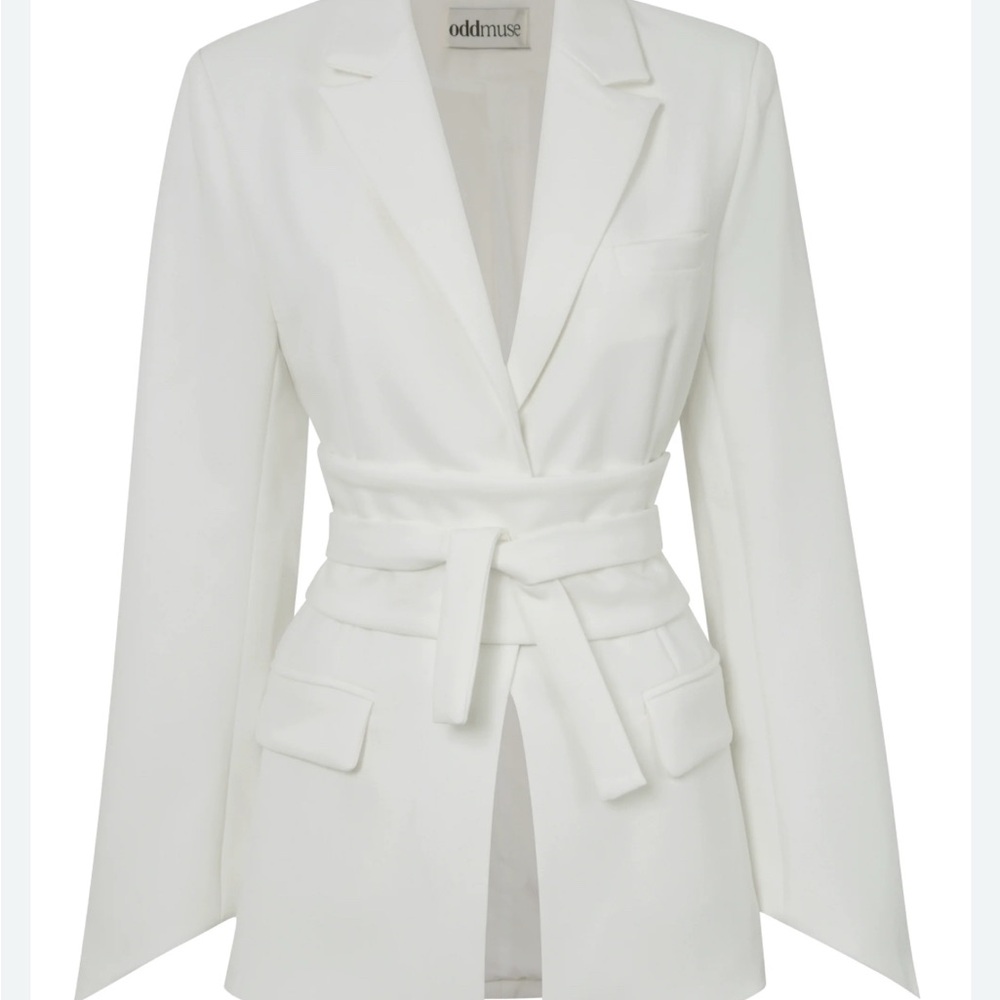 Odd Muse White Belted Blazer